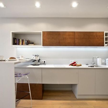 ורשה Triton Park Accommodation By P&O Serviced Apartments מראה חיצוני תמונה