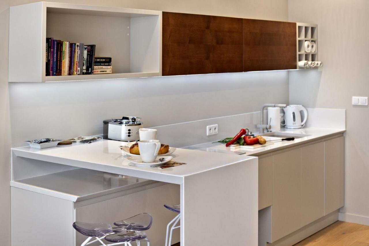 ורשה Triton Park Accommodation By P&O Serviced Apartments מראה חיצוני תמונה